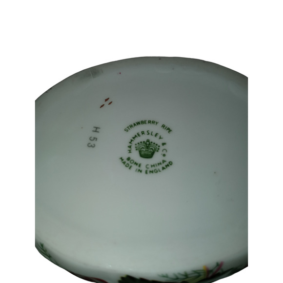 Hammersley & Co. Strawberry Ripe Bone Chine Tea Basket Set - Picture 5 of 9